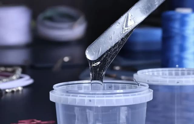 液态硅胶是什么材料？化学成分是什么？有没有危害